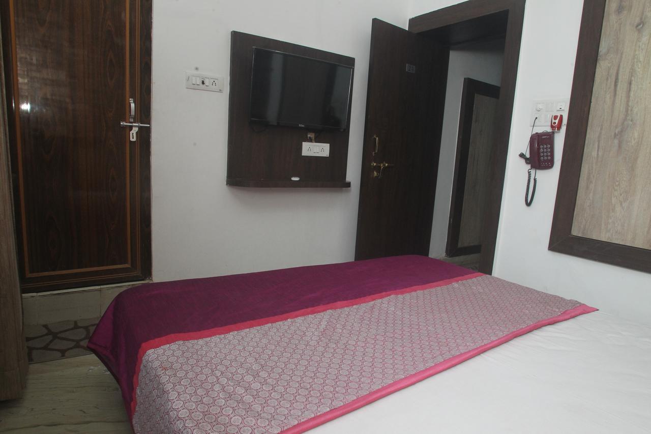 Alakhnanda Guest House Varanasi Exterior foto
