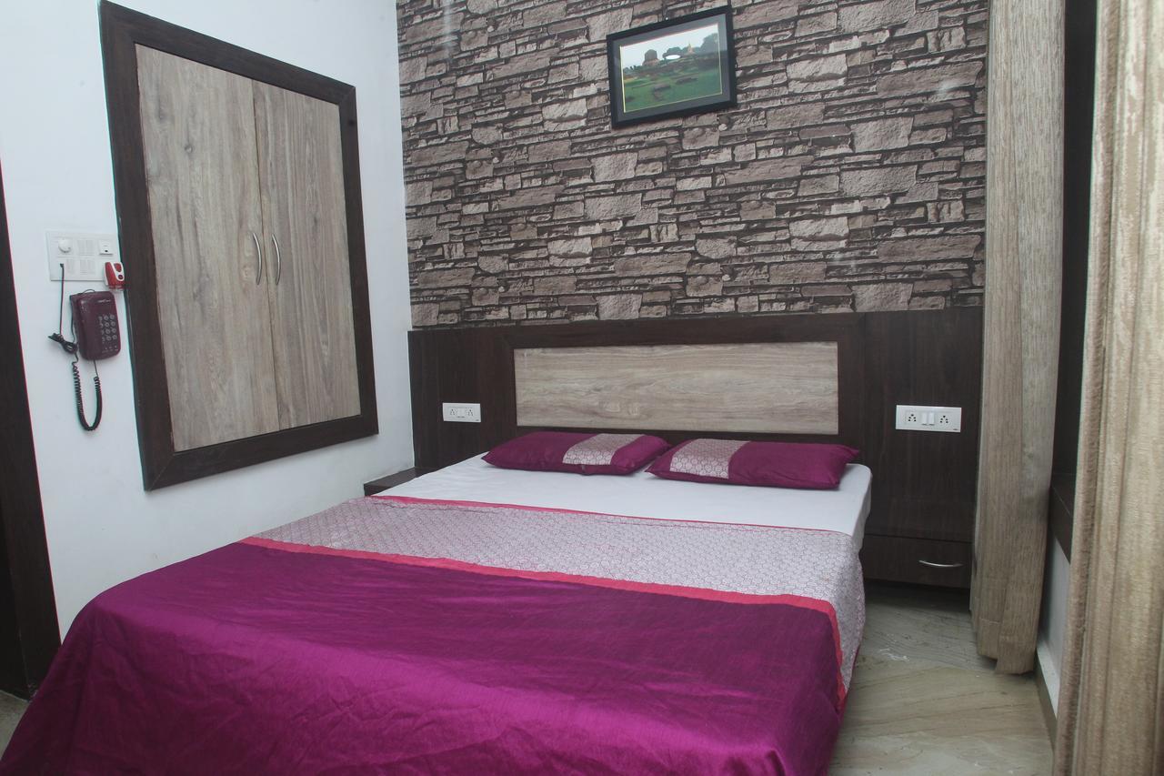 Alakhnanda Guest House Varanasi Exterior foto