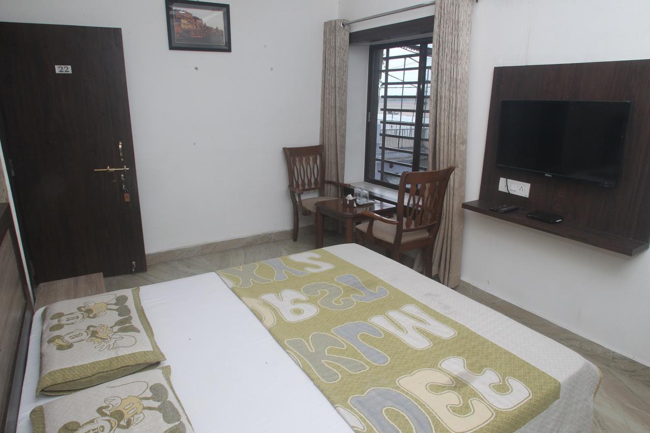 Alakhnanda Guest House Varanasi Exterior foto